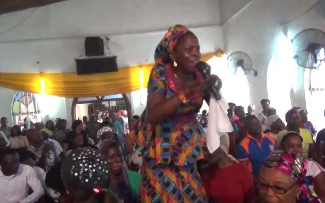 [Video] Niger Delta Hot Praises & Dance by Evang. Lizzy Ofano Okpa