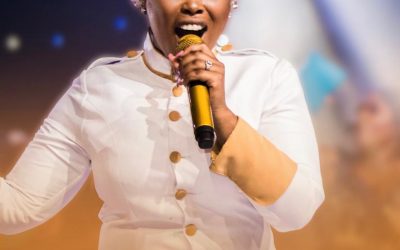 Video+Lyrics: Ha Ke Khumama by Bucy Radebe