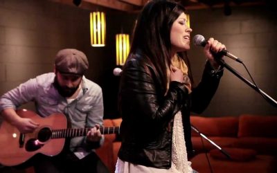 Video+Lyrics: Find You On My Knees by Kari Jobe