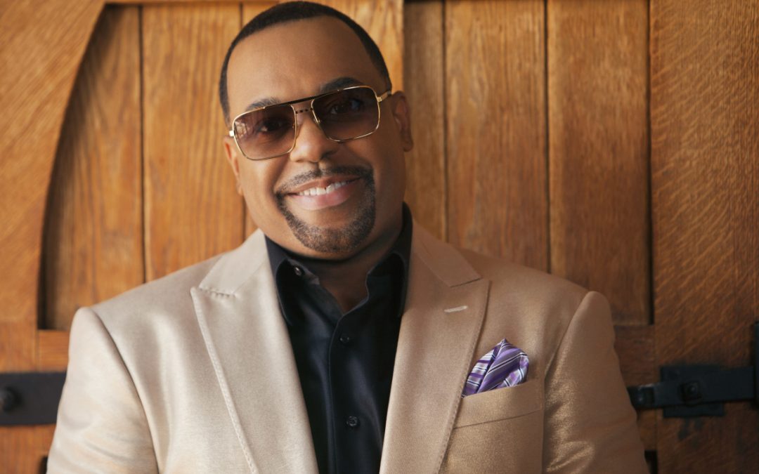 Video+Lyrics: Kumba Yah by Kurt Carr