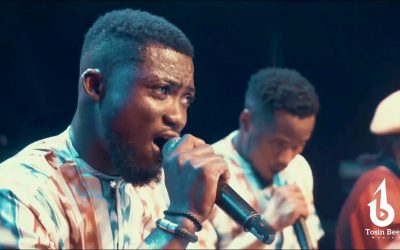 Video by Tosin Bee – Praise Unlimited 1 Medley (feat. Beezlenation)